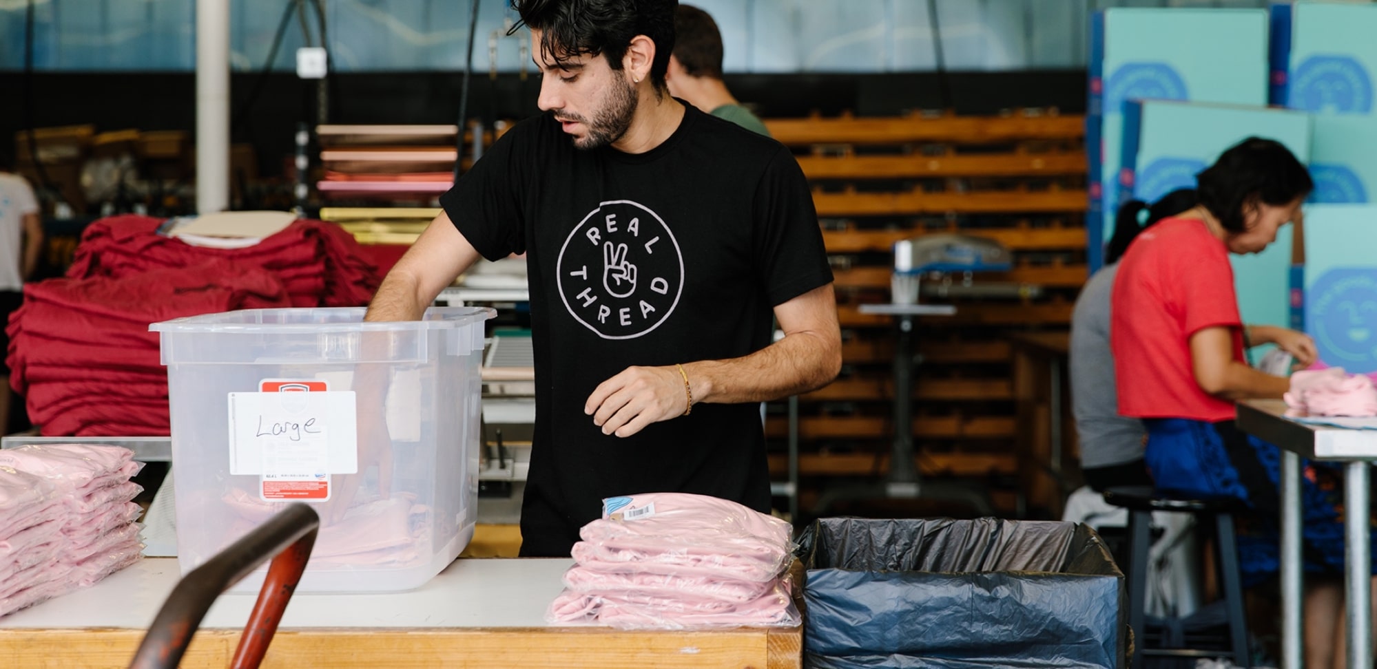 Qué buscar en una aplicación de cumplimiento de camisetas