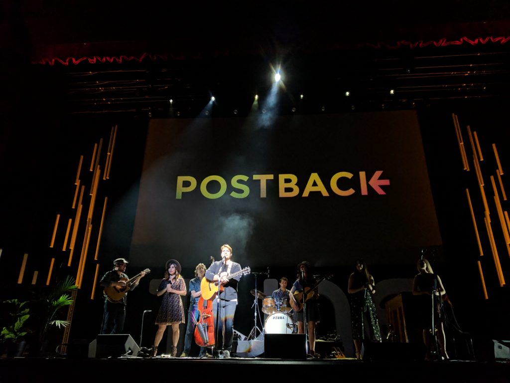 Peter Hamilton și Fine-Tuners deschid #Postback18