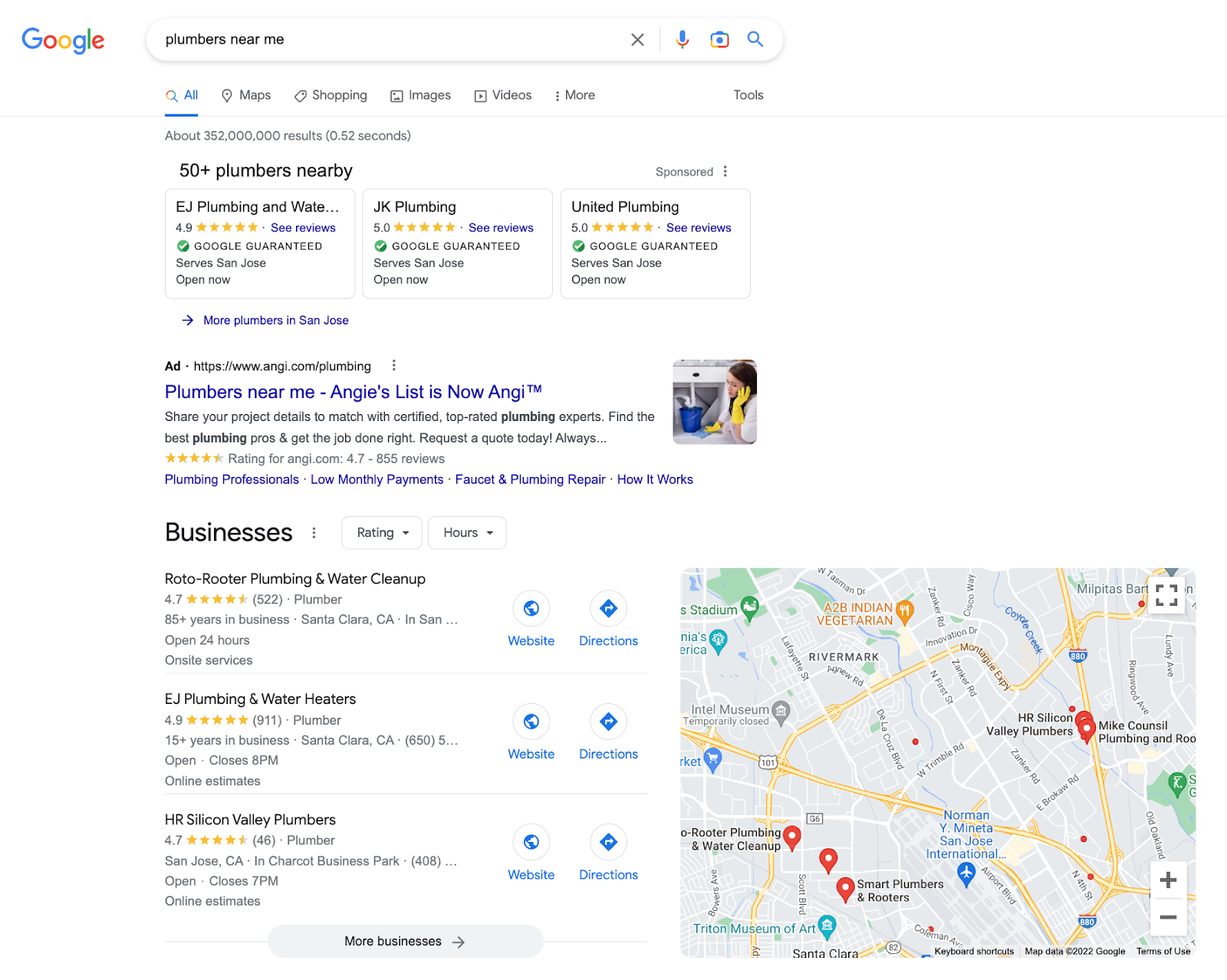 Capture d'écran de la requête de recherche "plombiers à proximité" sur Google