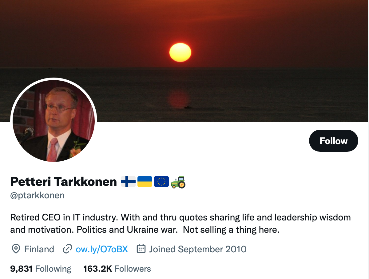 Contoh bio Twitter: Petteri Tarkkonen