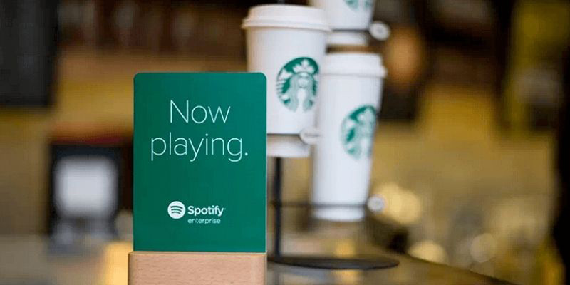 Пример совместного брендинга Starbucks и Spotify