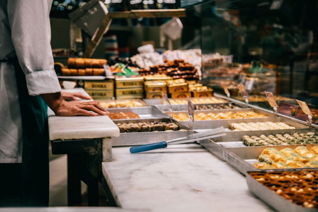 come avviare un mattone e un mortaio pieni di caramelle