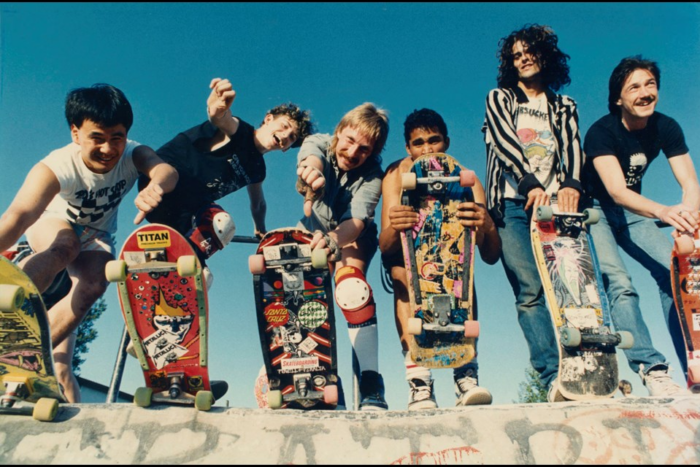 skater dengan skateboard mereka