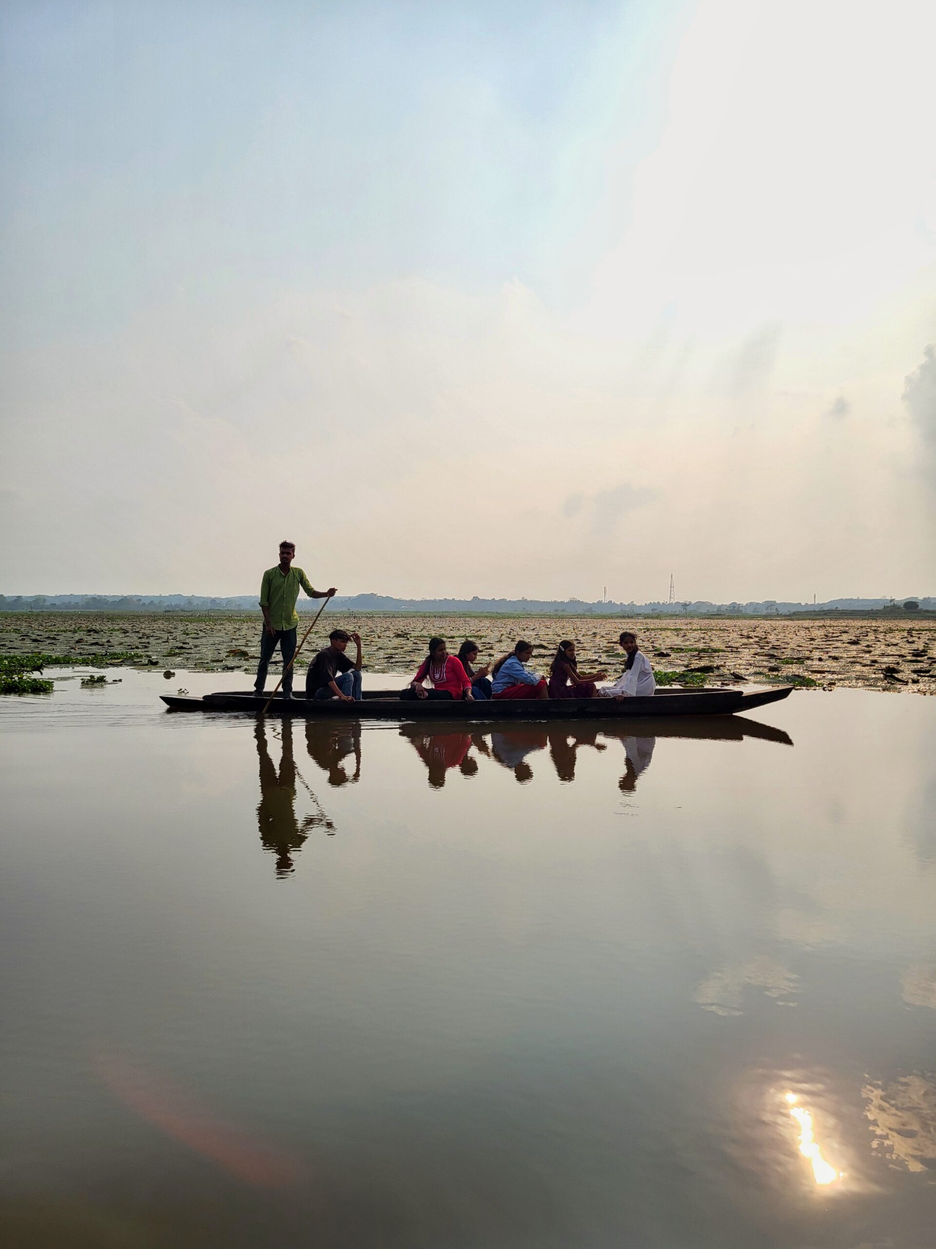 Chemin vers Neermahal, Tripura. Photo par Inu Etc.