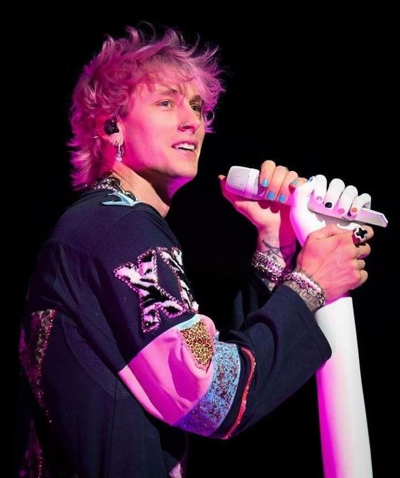 chanteur Machine Gun Kelly