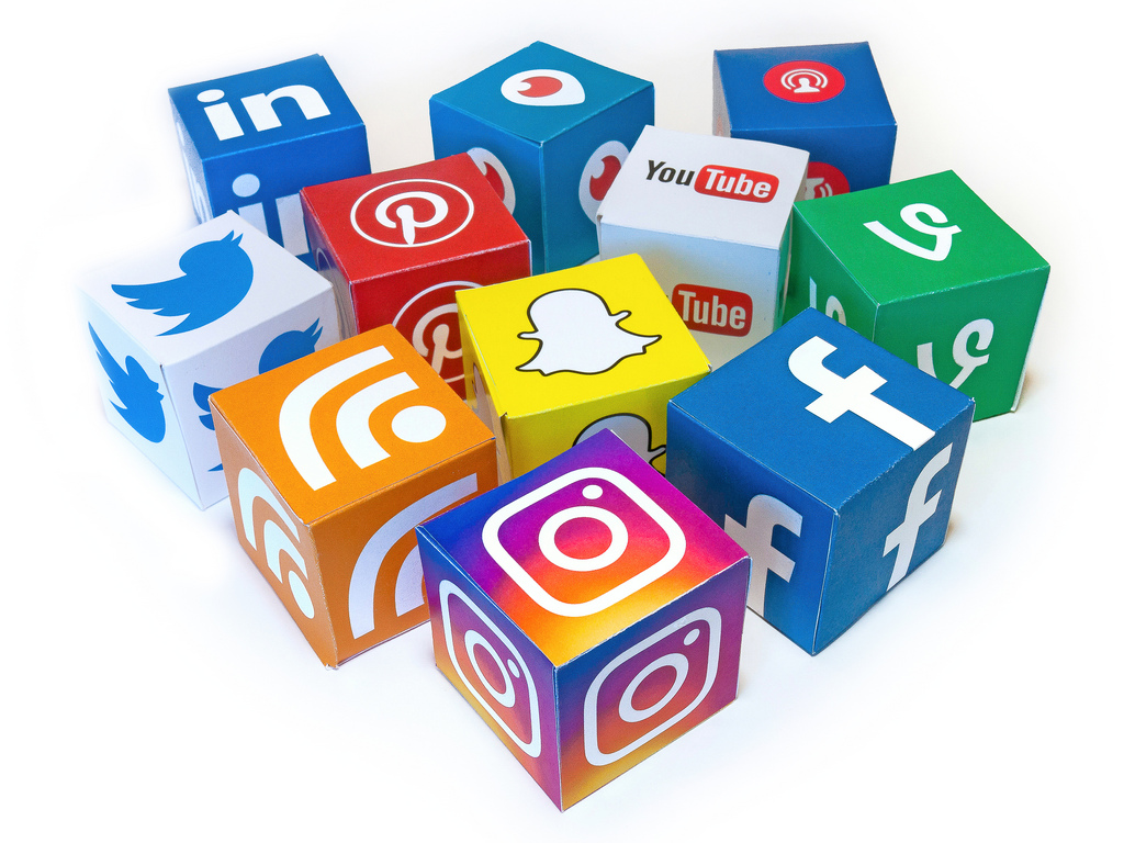 Imagen de stock del logotipo de las redes sociales