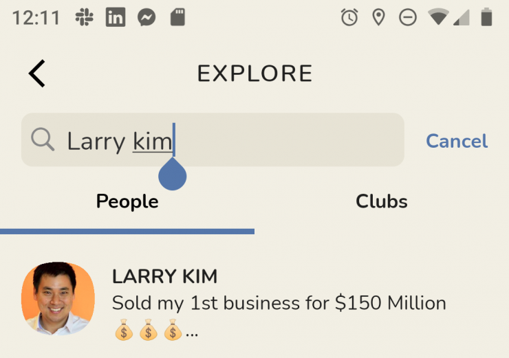 Una captura de pantalla de los resultados de búsqueda de Larry Kim en Clubhouse para Android