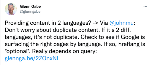 Glenn Gabe discute de la nature non dupliquée du contenu dans 2 langues différentes sur Twitter