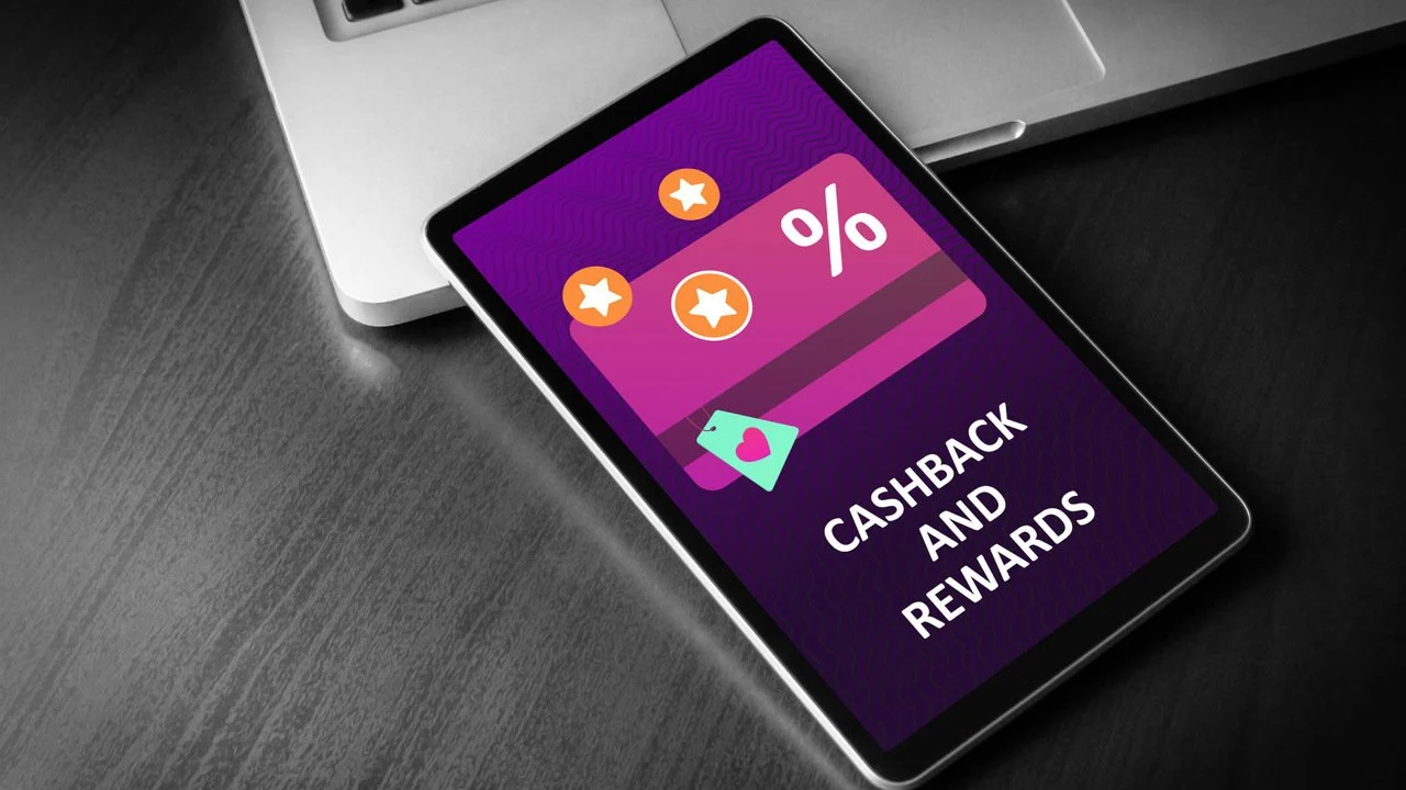 cashback e programma di premi sullo schermo del tablet