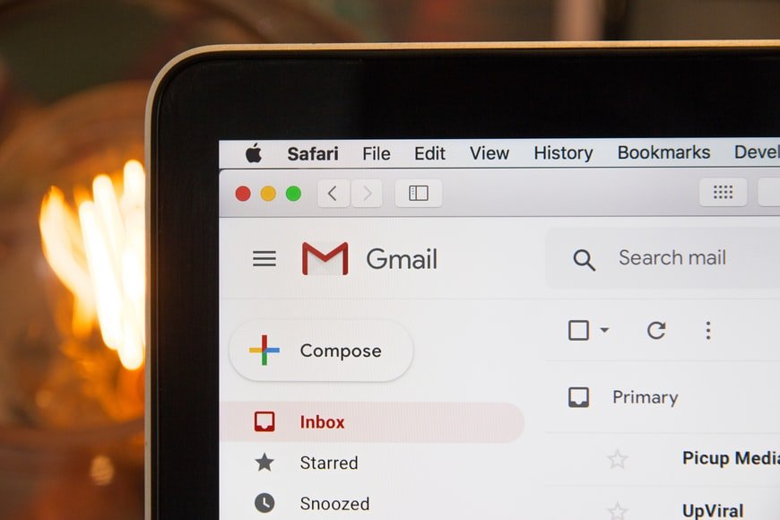 janela do gmail em um MacBook